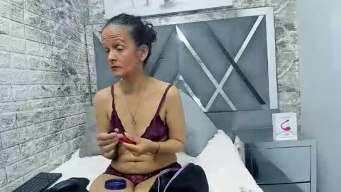 yanetrose online show from January 2026 03:54:01 AM