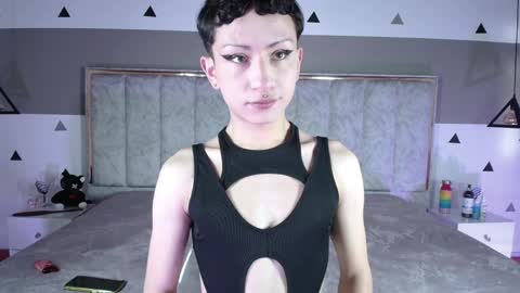 Snapshot of yangshy chatting on May 2026 11:28:01 AM YANG online show from May 2026 11:28:01 AM