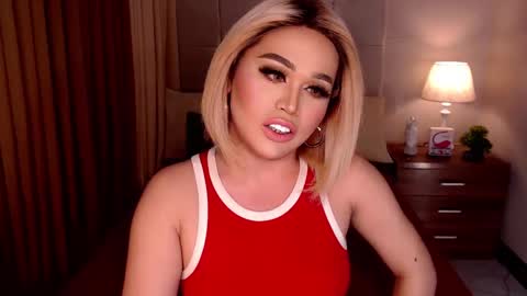 Snapshot of yanny_xoxo chatting on March 2025 02:38:02 AM Allisonn online show from March 2025 02:38:02 AM