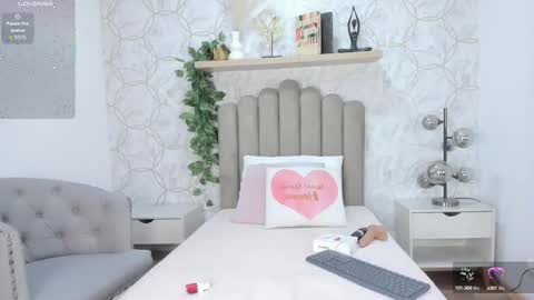 Snapshot of yaraamada chatting on September 2025 08:54:01 PM Yara online show from September 2025 08:54:01 PM