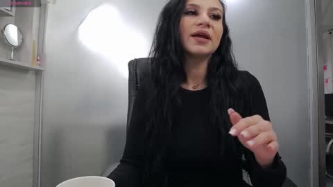 Yara online show from November 2025 04:43:02 AM