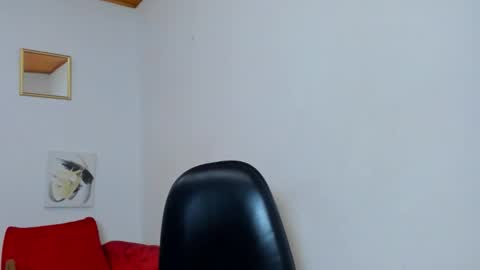 Yasemin online show from November 2025 10:37:01 AM