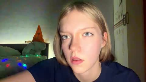 Amy online show from November 2025 02:16:01 PM