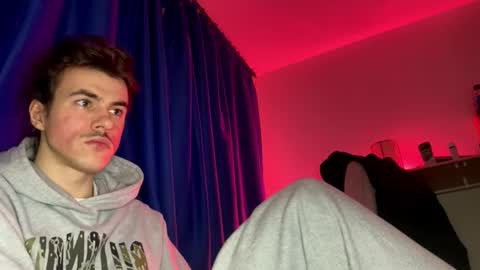 yayay333 online show from January 2026 08:03:01 PM