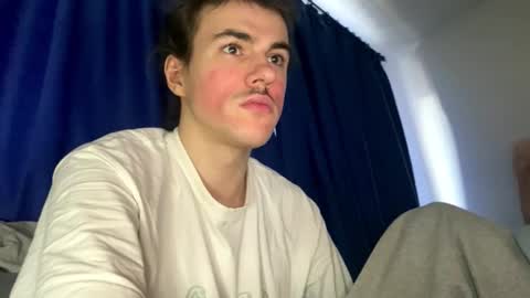 yayay333 online show from January 2026 01:39:01 PM