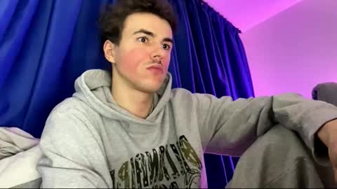 yayay333 online show from February 2026 04:00:02 AM