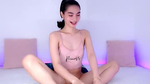 Snapshot of yazmin_amorxx chatting on October 2025 05:32:02 PM Zaimin Yaz online show from October 2025 05:32:02 PM
