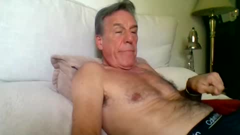 yeah_baby6988 online show from April 2026 10:56:02 PM