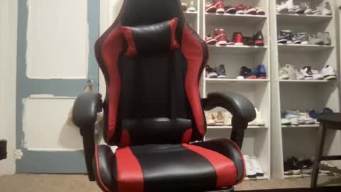 Snapshot of yeahitsrell2 chatting on February 2025 11:44:02 AM Yeahitsrell online show from February 2025 11:44:02 AM