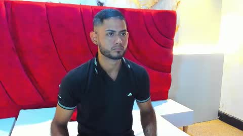 Snapshot of yeferson_scott chatting on October 2025 09:04:01 PM Yeferson online show from October 2025 09:04:01 PM