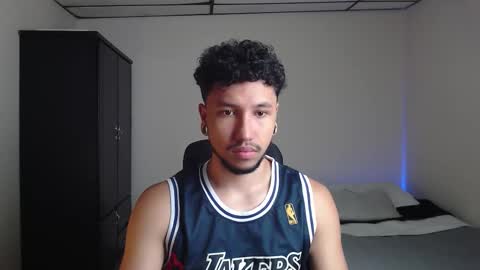 yeff online show from October 2025 01:50:01 AM