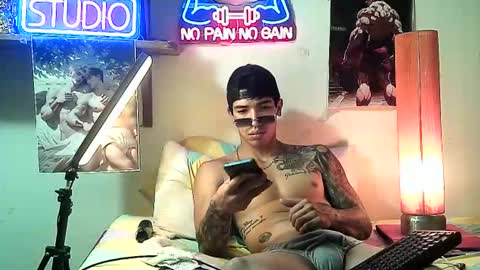 yeisoncastellanos1999 online show from November 2025 11:38:02 PM