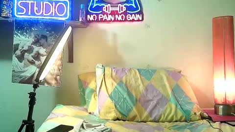 yeisoncastellanos1999 online show from November 2025 07:25:02 PM