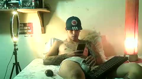 yeisoncastellanos1999 online show from June 2026 04:44:01 PM