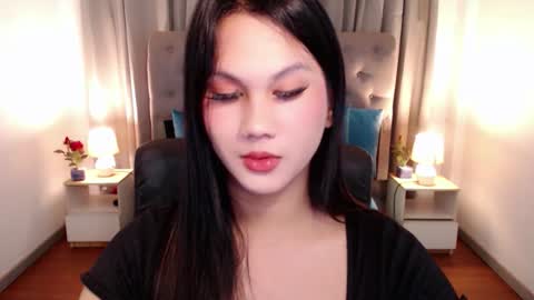 Yen online show from November 2025 02:22:02 AM