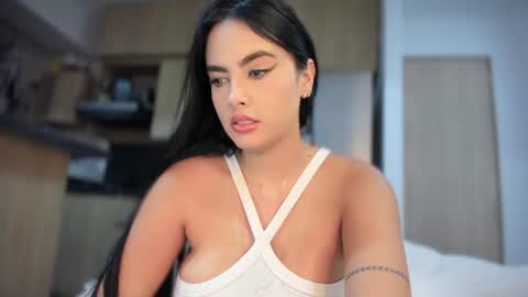 Snapshot of yenifer016 chatting on July 2026 03:04:01 AM yenifer016 online show from July 2026 03:04:01 AM