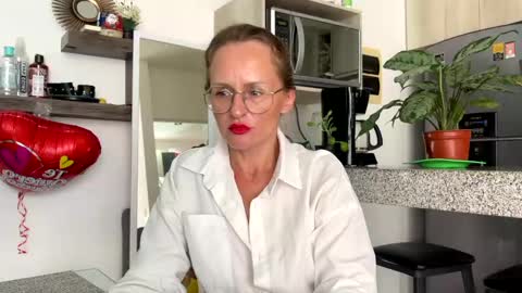 Zlata online show from February 2025 08:36:01 PM