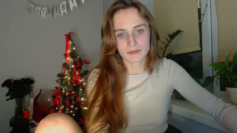Snapshot of yes_to_heaven chatting on December 2024 09:54:01 PM Zoe online show from December 2024 09:54:01 PM
