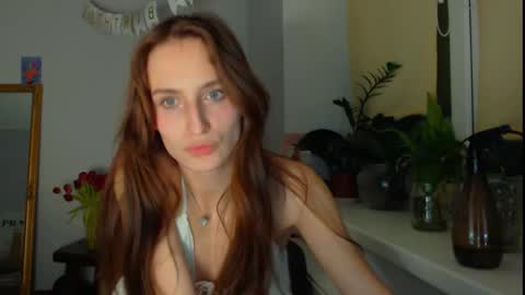 Snapshot of yes_to_heaven chatting on February 2025 09:25:02 PM Zoe online show from February 2025 09:25:02 PM
