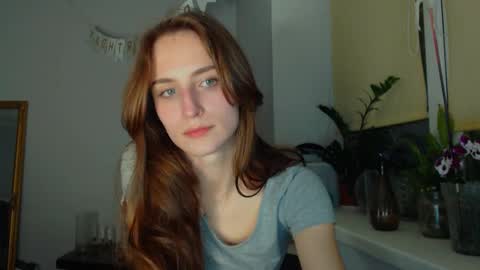 Snapshot of yes_to_heaven chatting on March 2025 09:37:02 PM Zoe online show from March 2025 09:37:02 PM