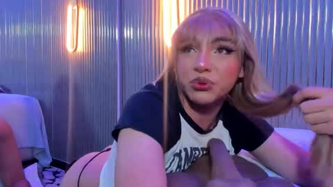 sofia online show from January 2026 10:04:02 PM