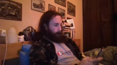 yeti_92 online show from December 2024 05:31:01 PM