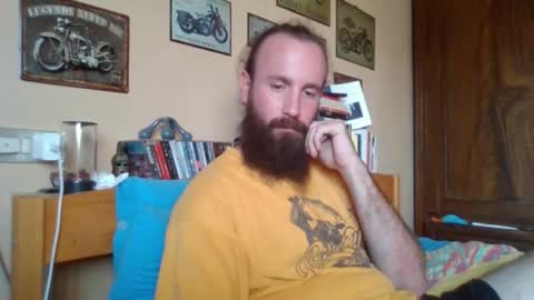 yeti_92 online show from September 2025 04:08:01 PM