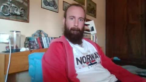 yeti_92 online show from September 2025 09:58:01 AM