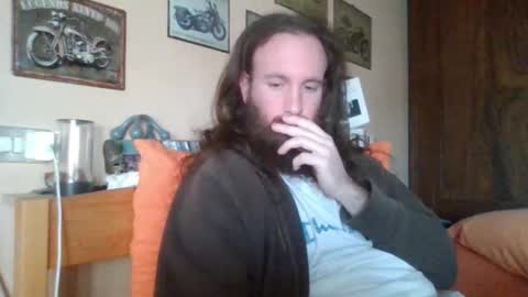 yeti_92 online show from February 2026 12:50:02 PM