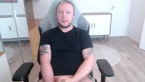 Snapshot of yhdxhy chatting on May 2026 10:33:01 AM James online show from May 2026 10:33:01 AM