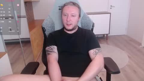 Snapshot of yhdxhy chatting on June 2026 10:05:02 AM James online show from June 2026 10:05:02 AM