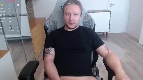Snapshot of yhdxhy chatting on July 2026 01:14:02 PM James online show from July 2026 01:14:02 PM