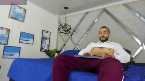 Yiyo online show from January 2025 04:33:02 AM