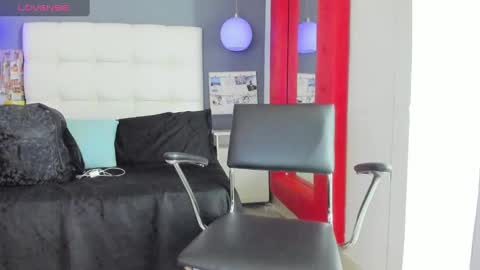 Yiyo online show from February 2025 06:49:02 AM