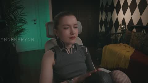 ynnenbrynn online show from January 2025 12:01:01 PM