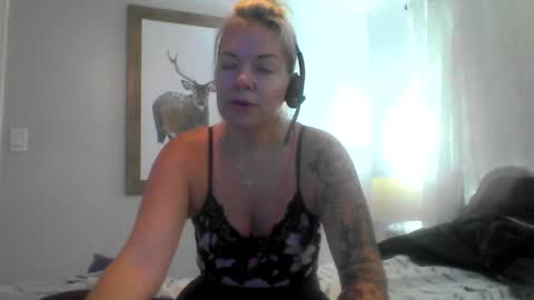 Yogiblondebangme online show from September 2025 03:16:01 PM
