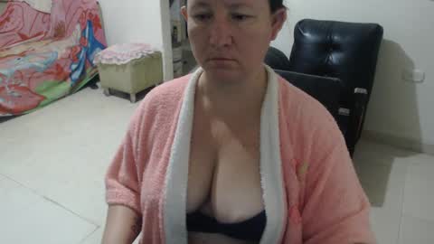 Snapshot of yohis_kiut25 chatting on February 2025 07:09:02 AM yohis online show from February 2025 07:09:02 AM