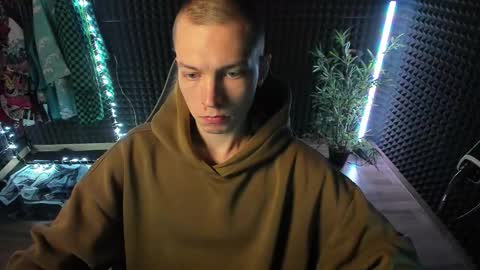 You can ask my name in pm online show from October 2025 04:59:01 AM