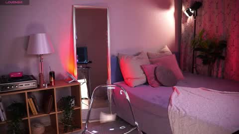 Yoko online show from December 2025 06:20:01 AM