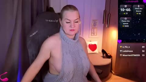 Snapshot of yolanda_kiss chatting on February 2025 11:15:01 PM Yolanda online show from February 2025 11:15:01 PM