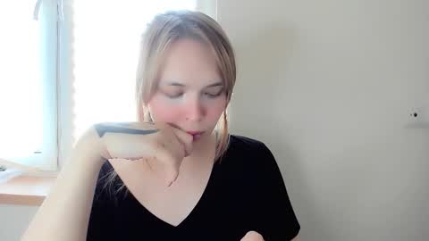 yomoyoo online show from February 2025 09:24:01 AM