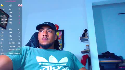 Enzo online show from October 2025 03:28:01 AM