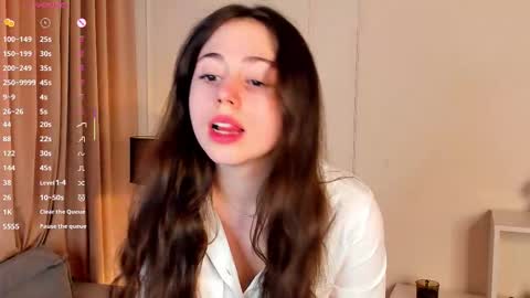 Elizabeth brunette -- Darline blonde  online show from September 2025 09:10:02 AM