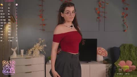 Elizabeth brunette -- Darline blonde  online show from November 2025 07:16:02 PM