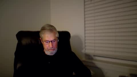 Colorado Guy Straight online show from December 2025 10:57:01 AM