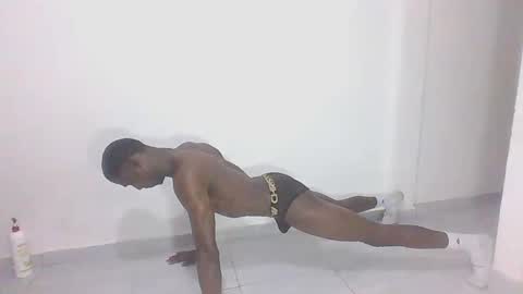 Snapshot of youn_king chatting on December 2024 01:32:02 PM ALEX online show from December 2024 01:32:02 PM