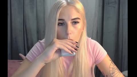 Snapshot of your___barbie chatting on October 2025 03:36:01 PM Barbie online show from October 2025 03:36:01 PM