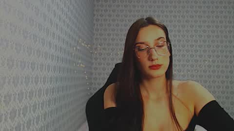 Snapshot of your_best_foxxx chatting on November 2025 03:45:02 PM Milla online show from November 2025 03:45:02 PM