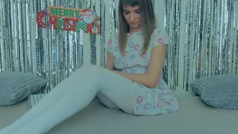 Snapshot of your_caramelka chatting on December 2024 02:10:01 PM Lily online show from December 2024 02:10:01 PM