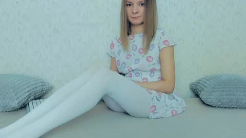 Snapshot of your_caramelka chatting on January 2025 11:26:02 AM Lily online show from January 2025 11:26:02 AM